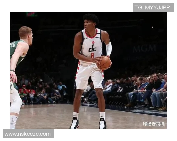 足球天王德雷克：从球场奇才到跨界偶像的传奇之路